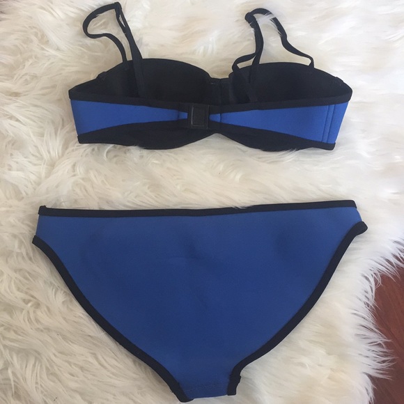 Triangl neoprene bikini. Small top / medium bottom - Picture 3 of 7